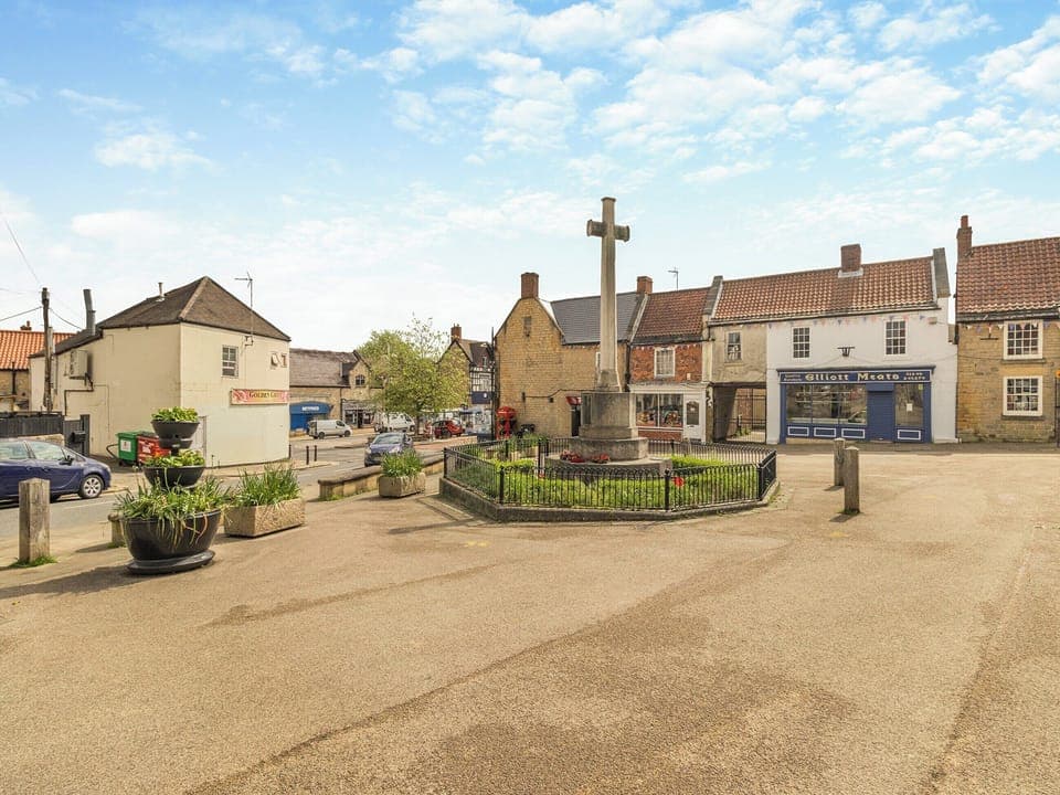 Surrounding area | Greenwell Cottage, Chesterfield