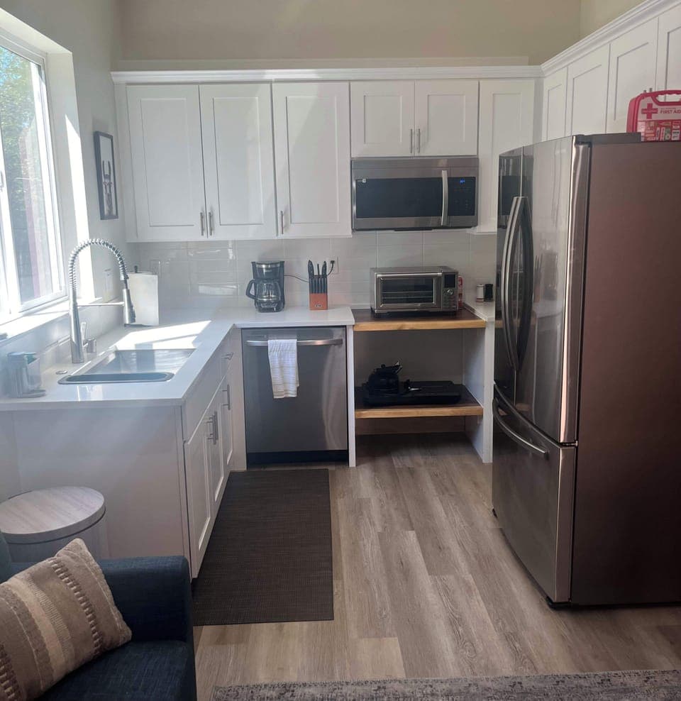 Light and bright kitchenette