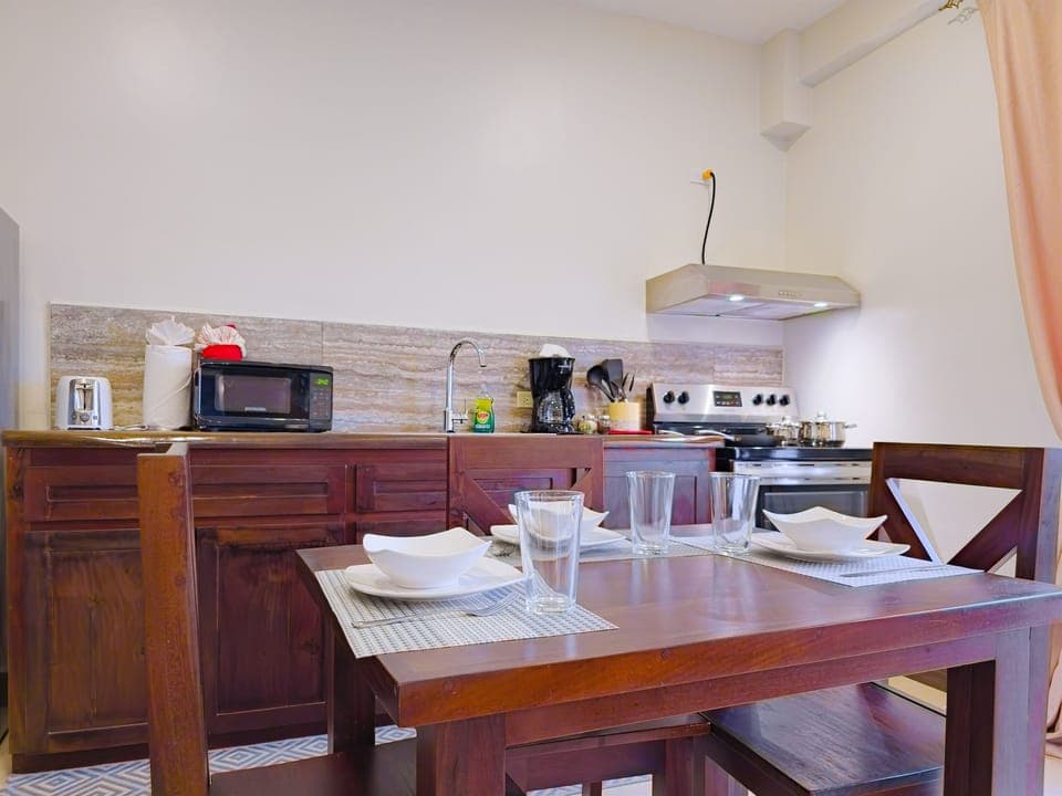 KITCHEN - DINING