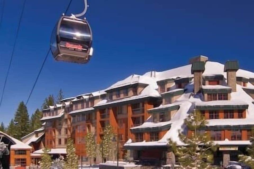 3-Bedroom Marriott Timber Lodge Front Yard