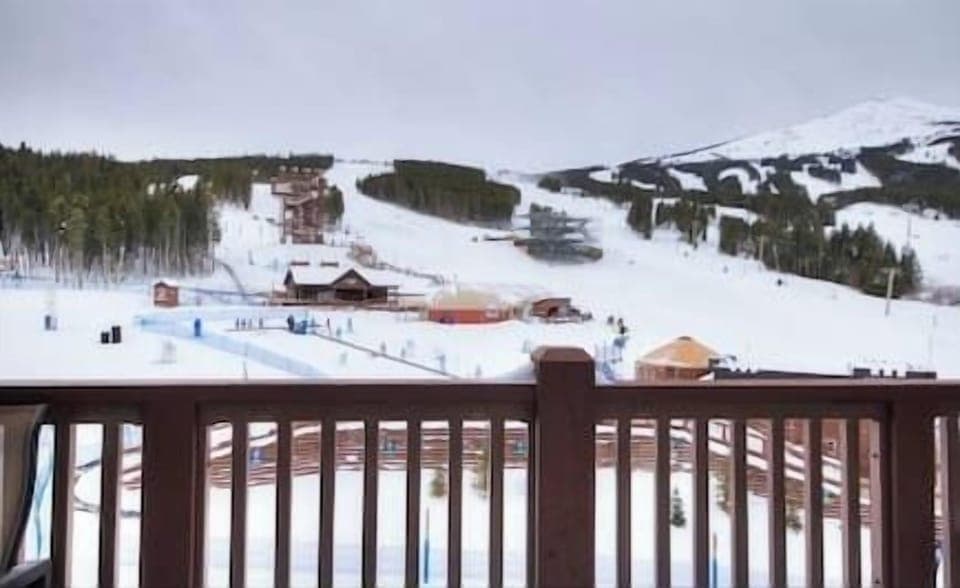 3-Bedroom at One Ski Hill Place 