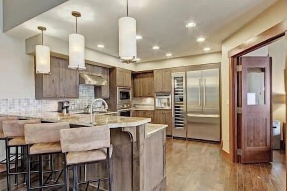 3-Bedroom at One Ski Hill Place kitchen