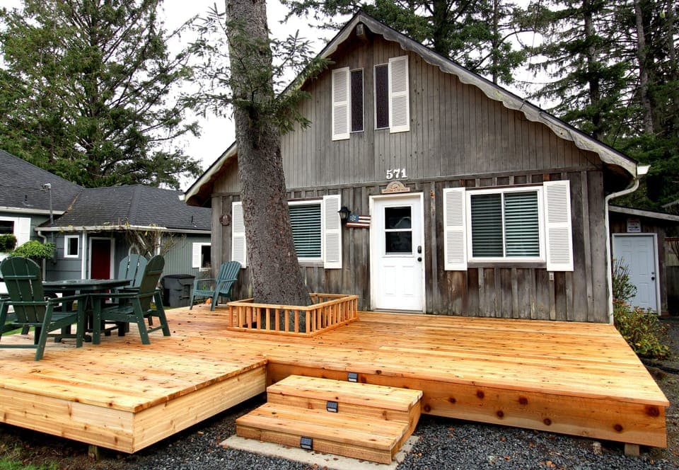Calipso Cottage with large deck