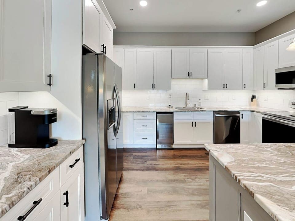 Full Kitchen