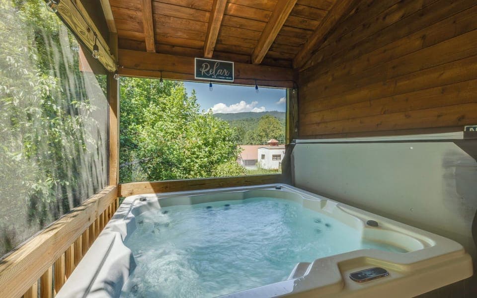 Indoor spa tub