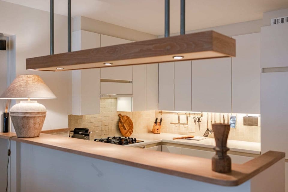 Spacious and fully equipped kitchen