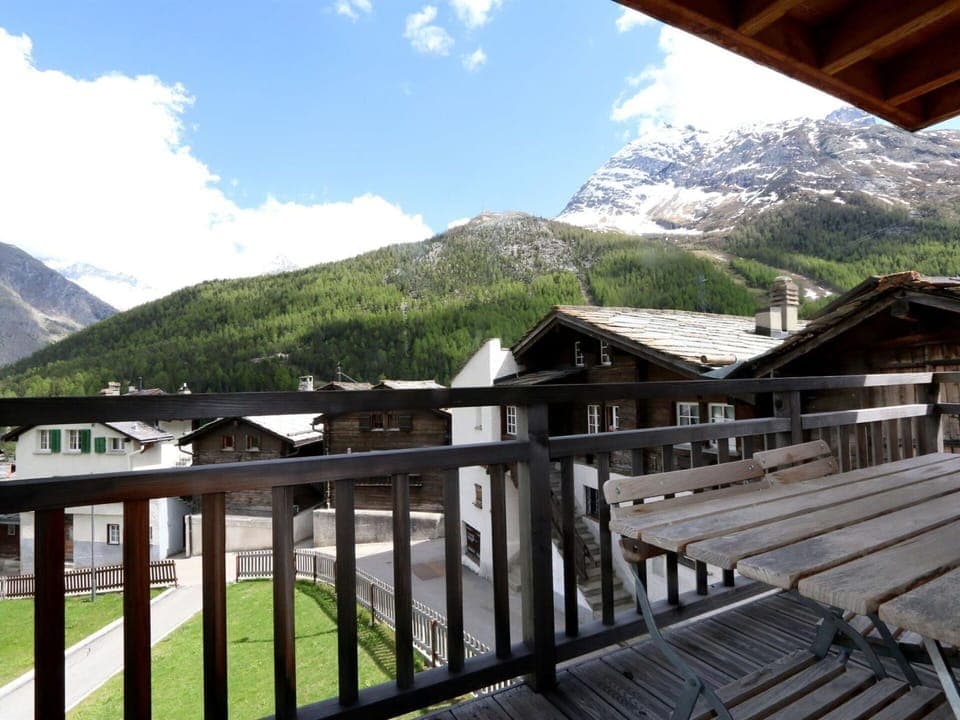 Cloud, Sky, Mountain, Property, Building, Wood, Fence, Architecture, Tree, House