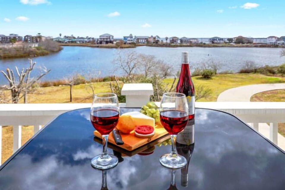 Lovely, and relaxing.  Enjoy those sunsets while enjoying an evening cocktail.