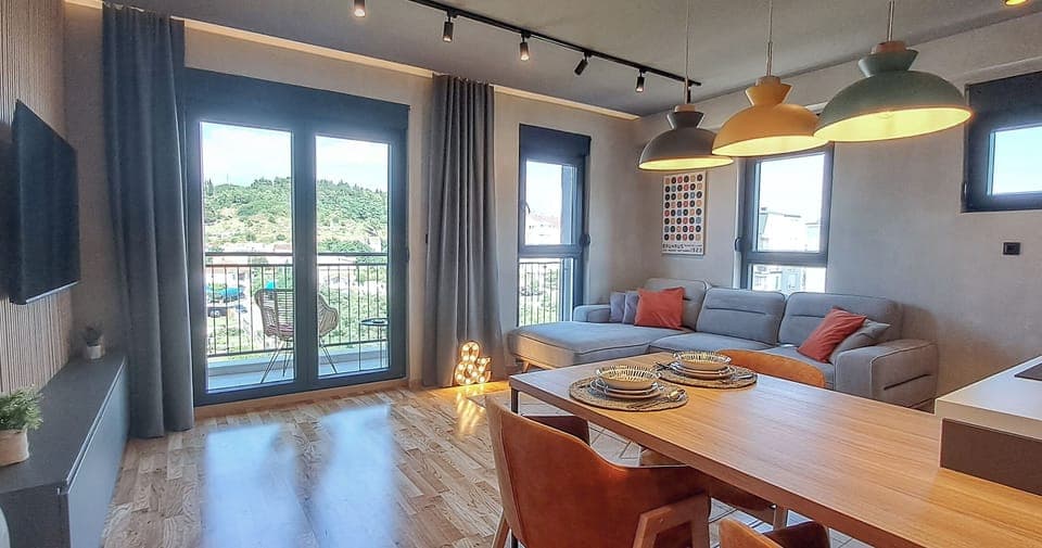 955fcdc2-1228-447b-a9c1-cb896dcc46b2