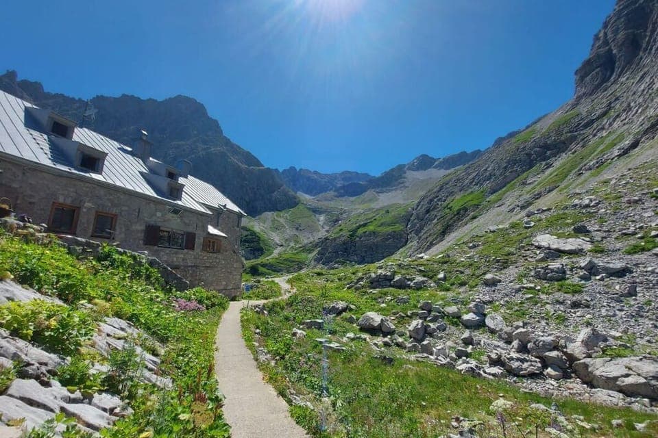 Surroundings [summer] (1-5 km)