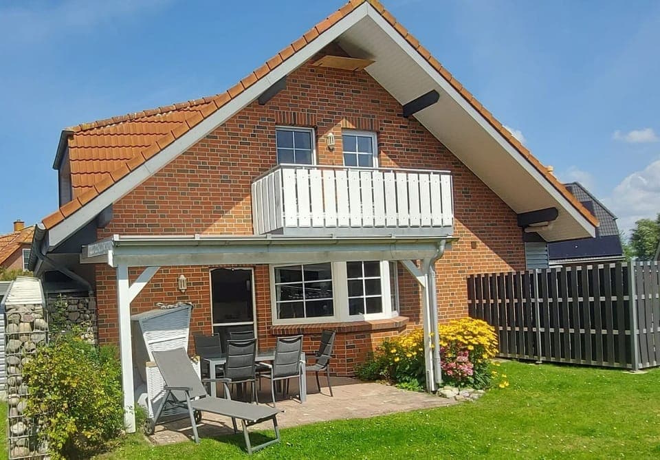 Holiday Home Exterior [summer]