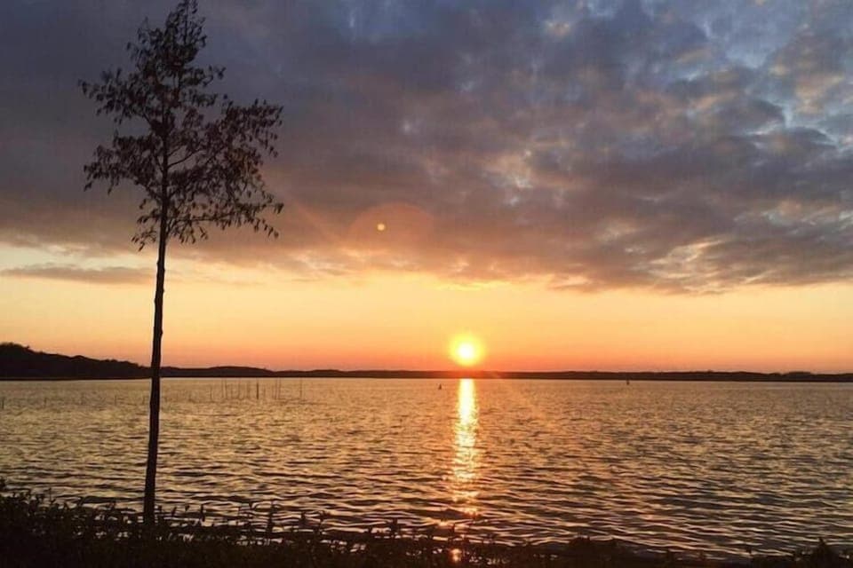 Immediate Surroundings [summer] (<1 km)