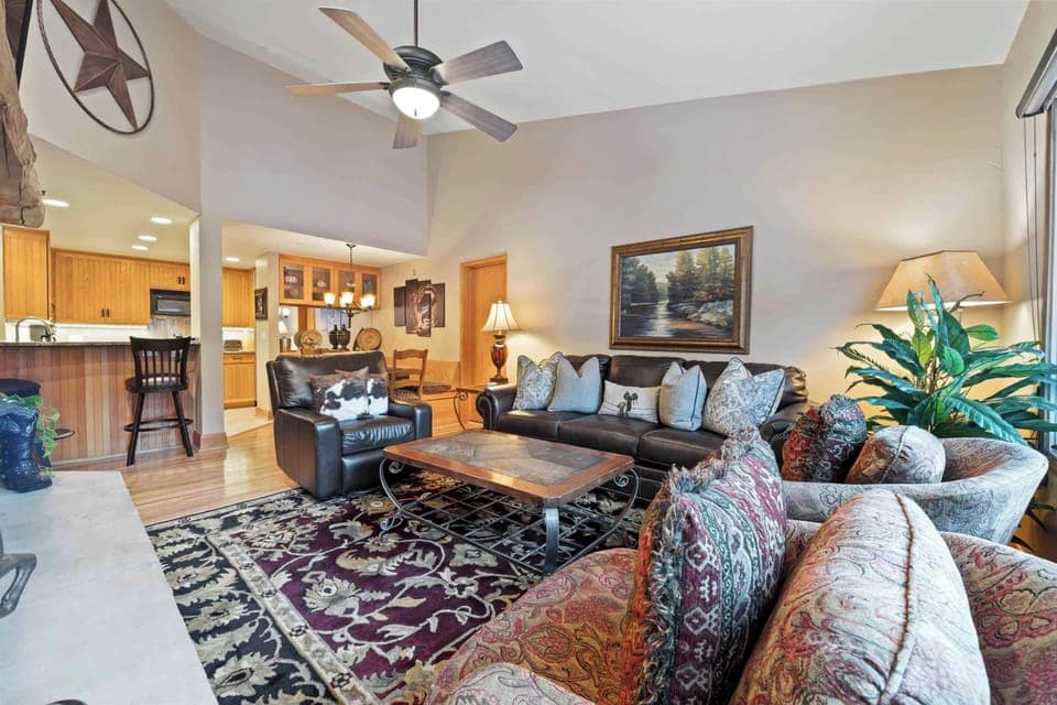 charter-2430-2019_52518028265_o