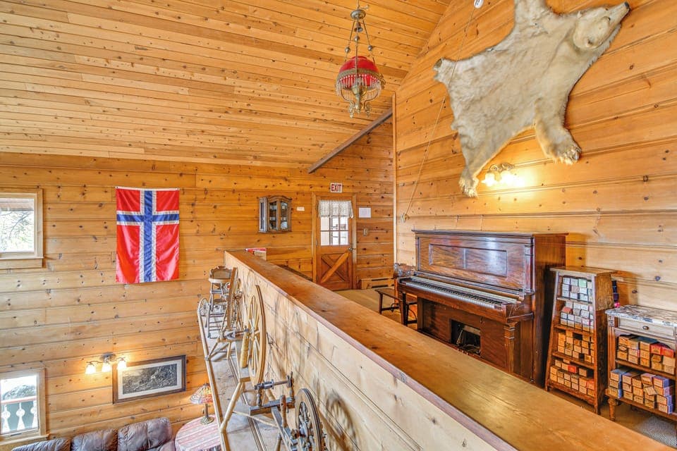 Loft | Piano | 3rd Floor