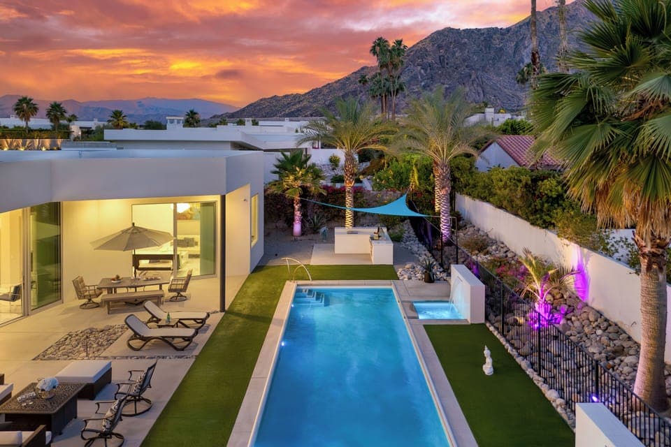 Welcome to Villa Valentina, your sleek, trendy retreat!