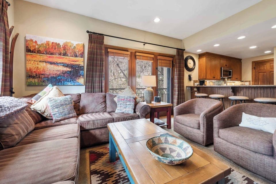 charter-5110-0409_51174761883_o