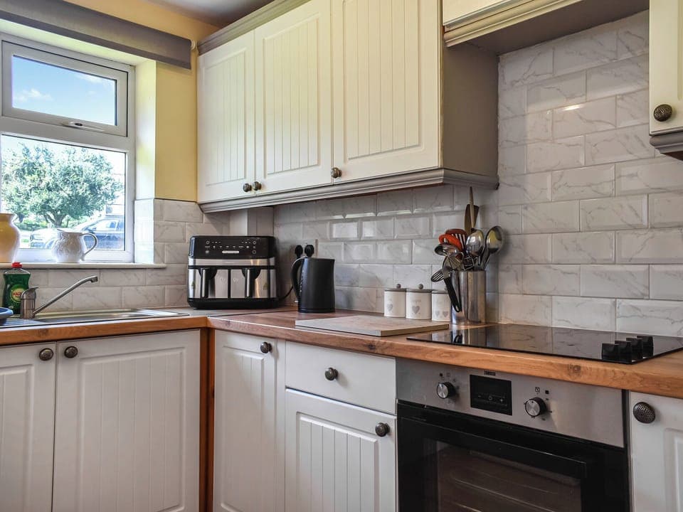 Kitchen | Honey Lodge, Gunnislake