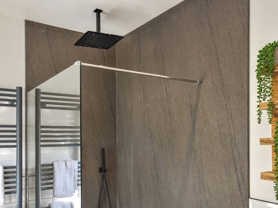 Bathroom | Myrtle Cottage, Repps with Bastwick