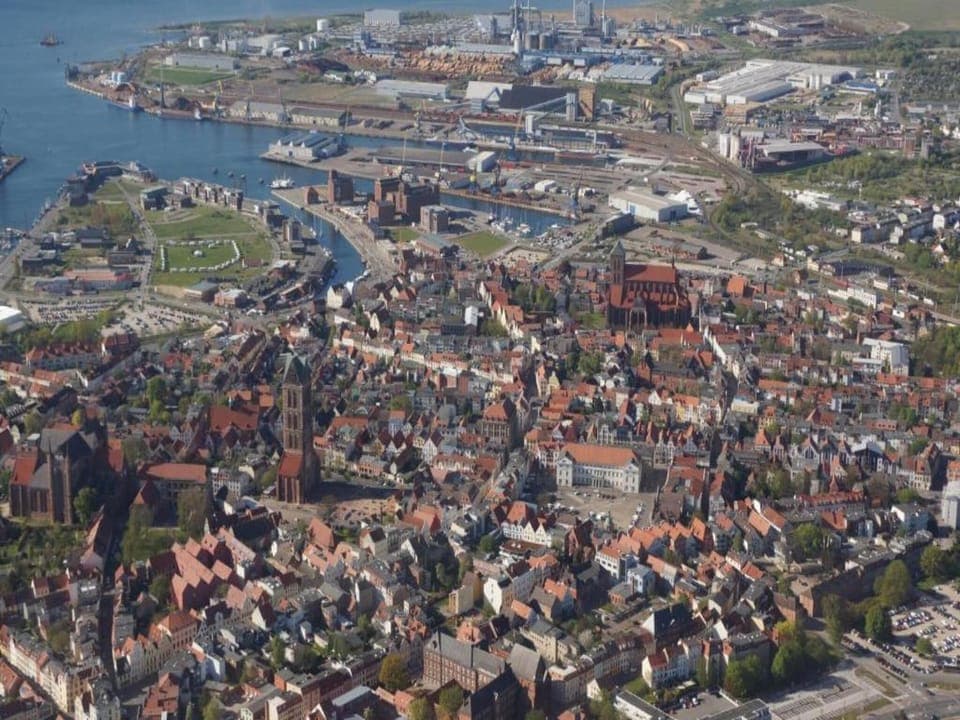 Region [summer] (>5 km)