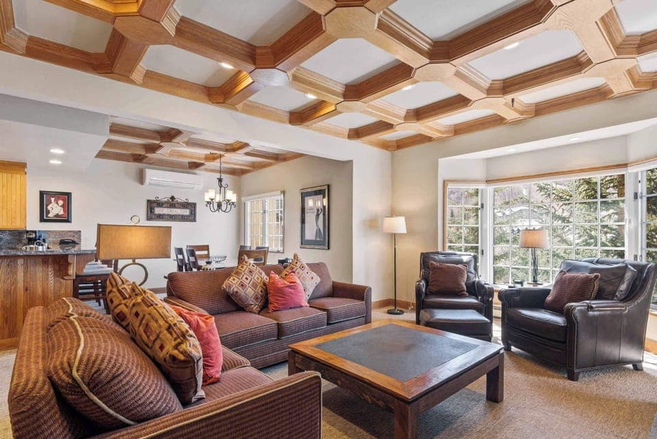 charter-6320-4637_51150690331_o