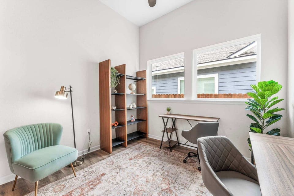 Dedicated office and work space