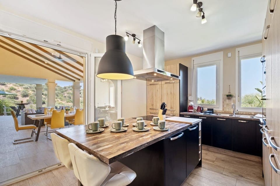 018b22a2-0289-41fd-9237-a5c23ce7075b