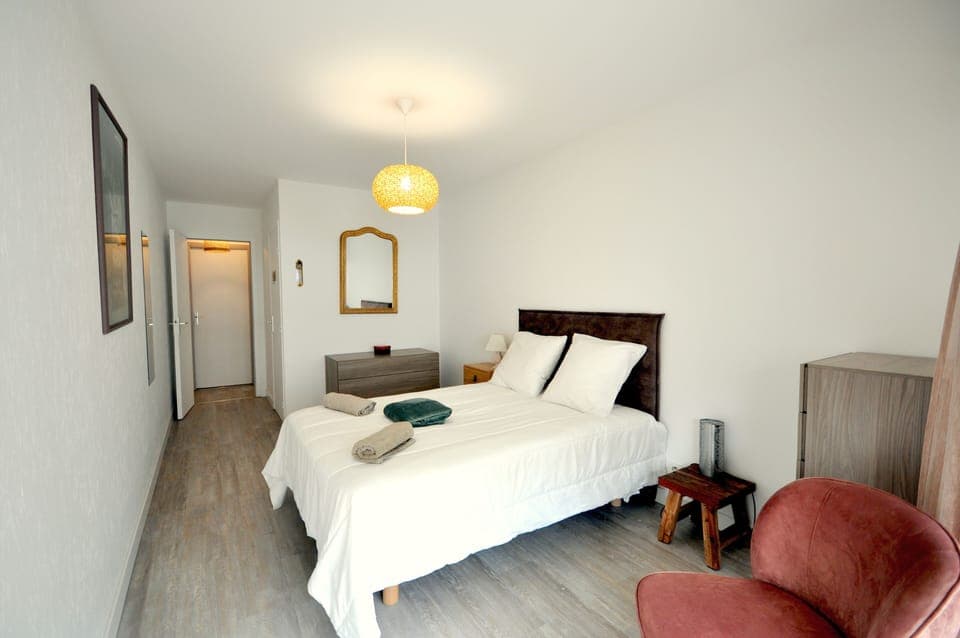 42462831-30b7-4e4f-b333-b38f9aa7b4ca