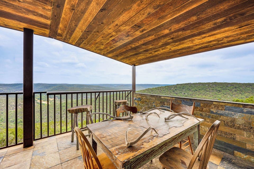 Leakey Vacation Rental | 1BR | 1.5BA | 1,400 Sq Ft | Stairs Required