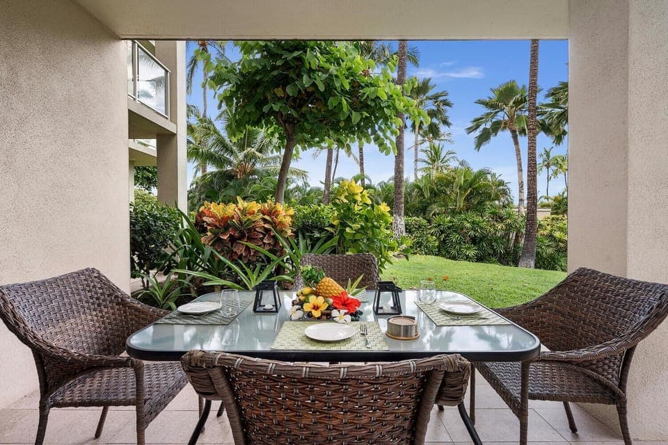 Relax and Enjoy the tropical landscape at Vista Waikoloa C105