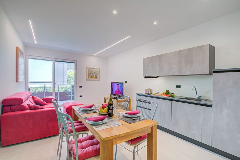 Kitchen and dining area