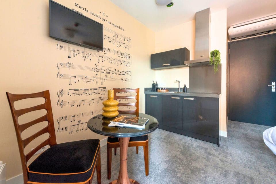 Bring the art of music into your home with unique music note wall accents.

Enjoy your stay at Bed en Koffie Central in Hotel Centrum Tilburg! This stylish studio apartment with new kitchen and bathroom is perfect for a cheap getaway—whether you're o