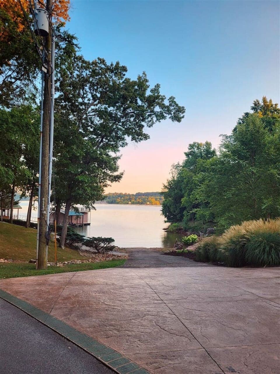 Conveniently located right across the street, the community boat ramp provides easy access to Douglas Lake for all your water adventures