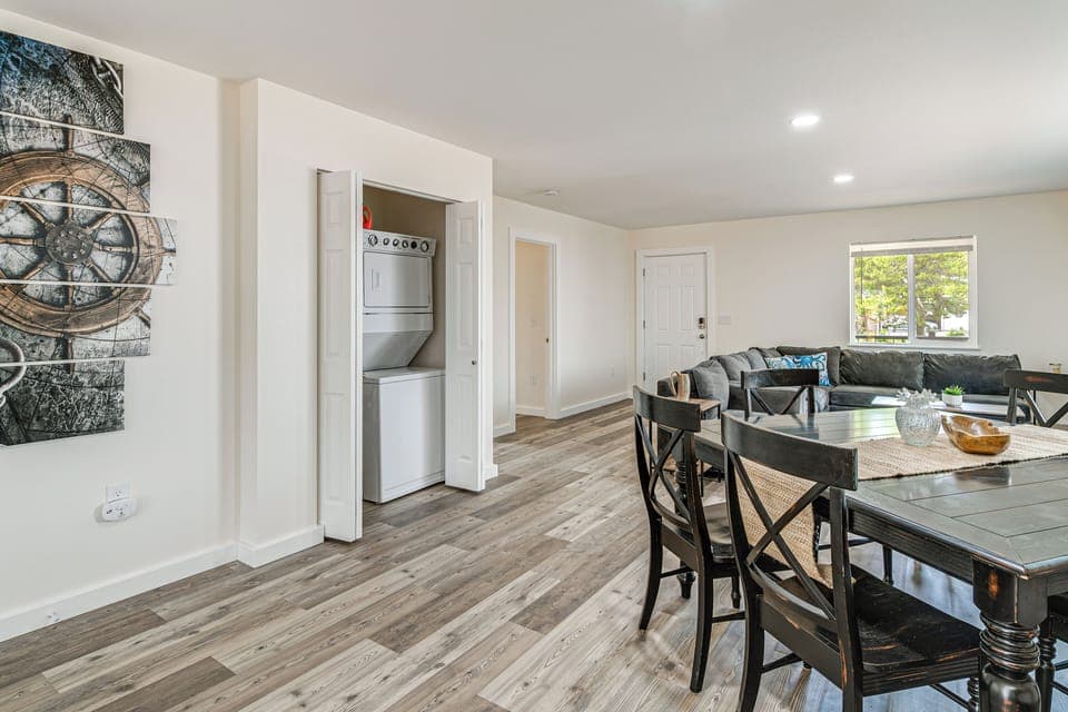 Laundry Area | Washer/Dryer | Hangers | Trash Bags/Paper Towels