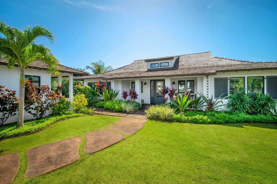 Main entrance | Lanikai Hale in Kauai, Hawaii by Luxus Vacation Properties