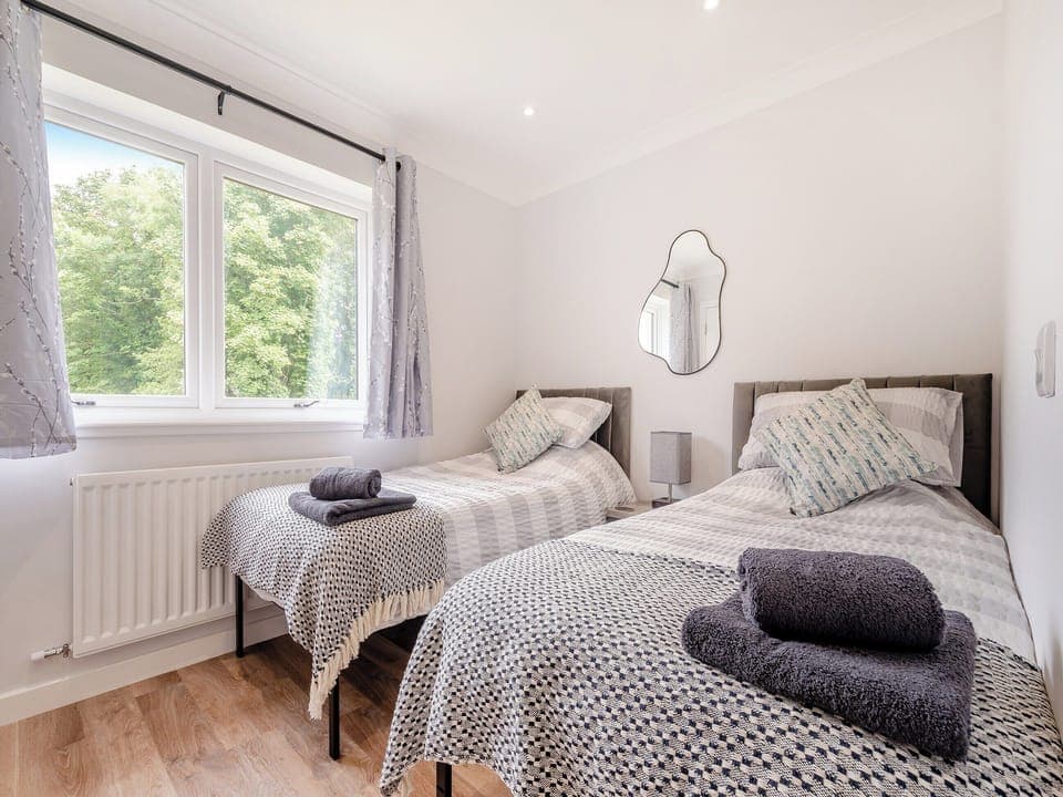 Twin bedroom | Riverbank, Lamlash