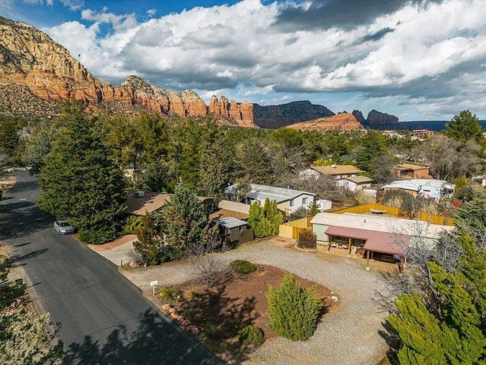 At the foot of Thunder Mountain 