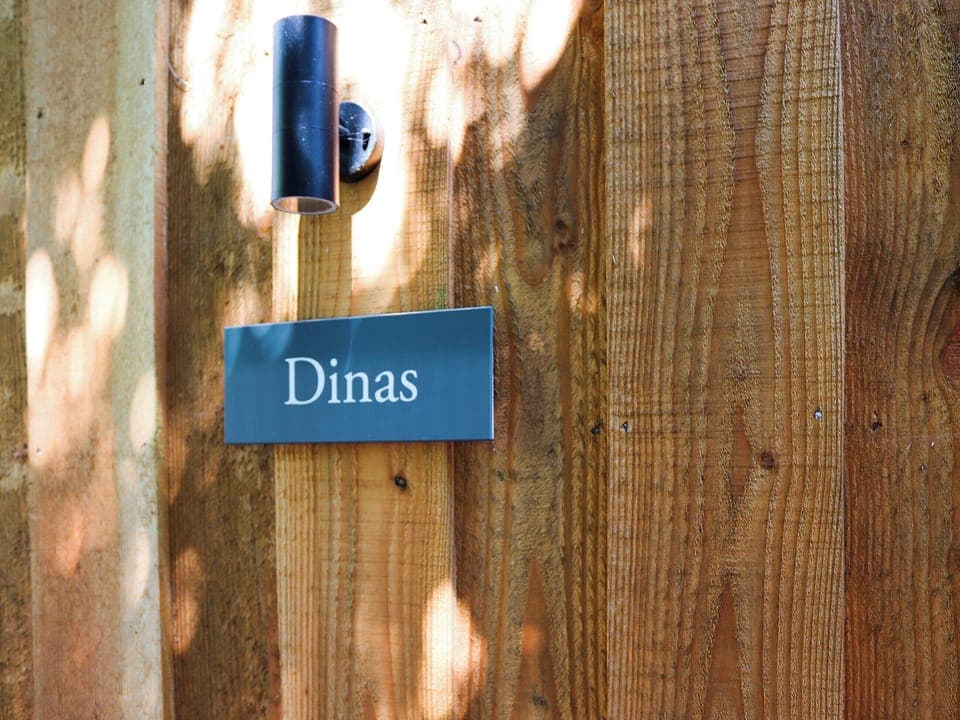 Exterior | Dinas Lodge - CWM Cadnant, Caernarfon