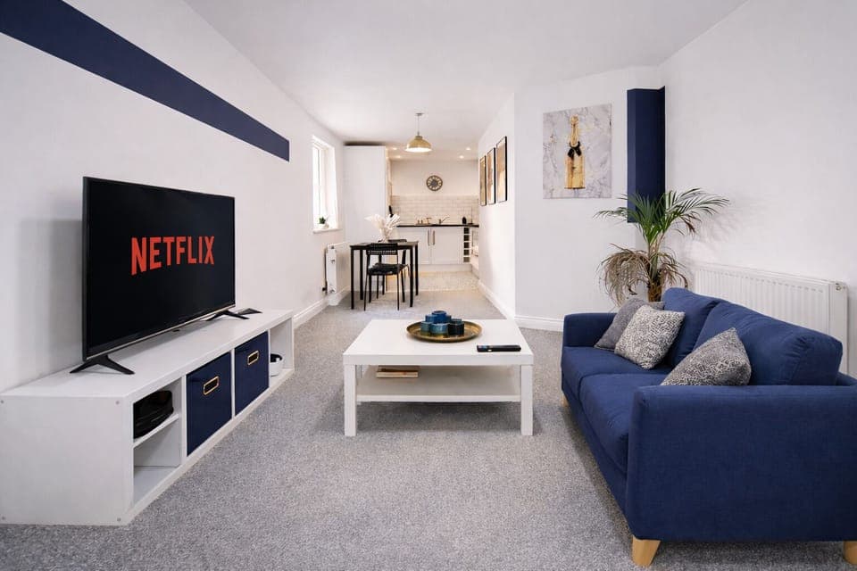 Living Room / Lounge