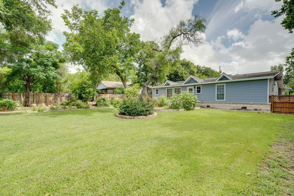 Austin Vacation Rental | 3BR | 2.5BA | 1,940 Sq Ft | Stairs Required to Enter