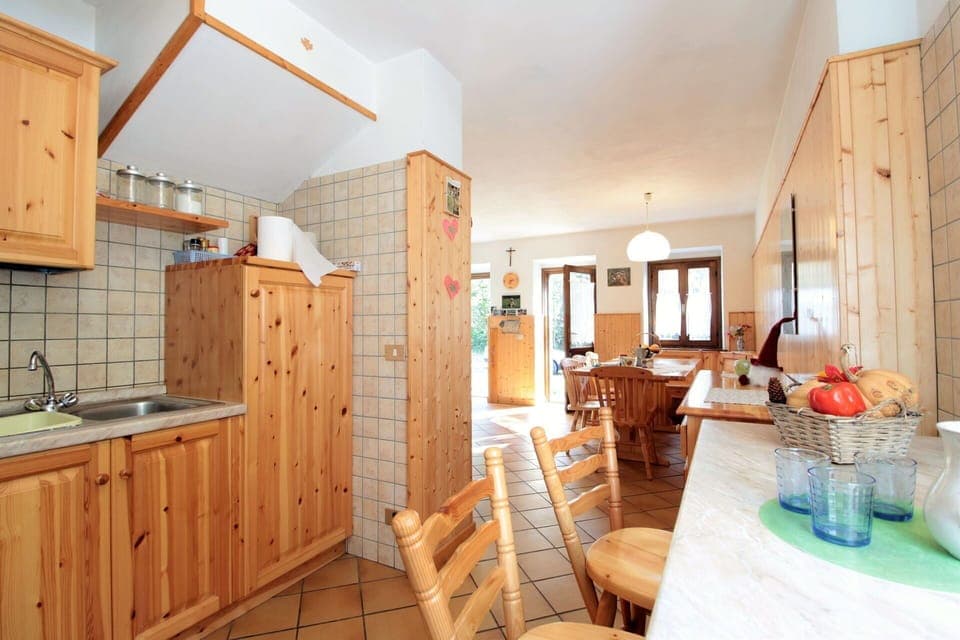 Autumn, Kitchen, Spring, Summer