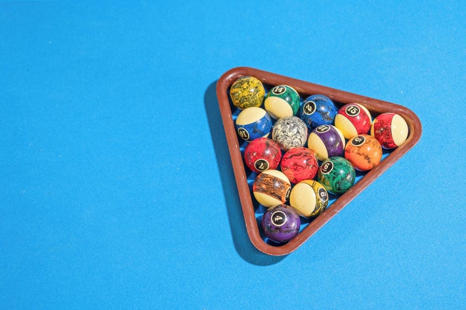 Pool ball set