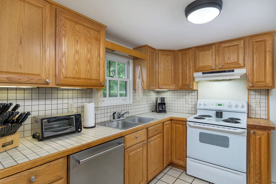 Whip up delicious meals in the kitchen complete with dishwasher & standard drip coffeemaker.