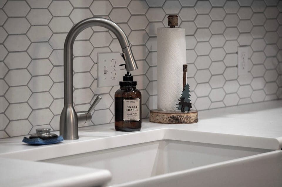 Farmhouse sink