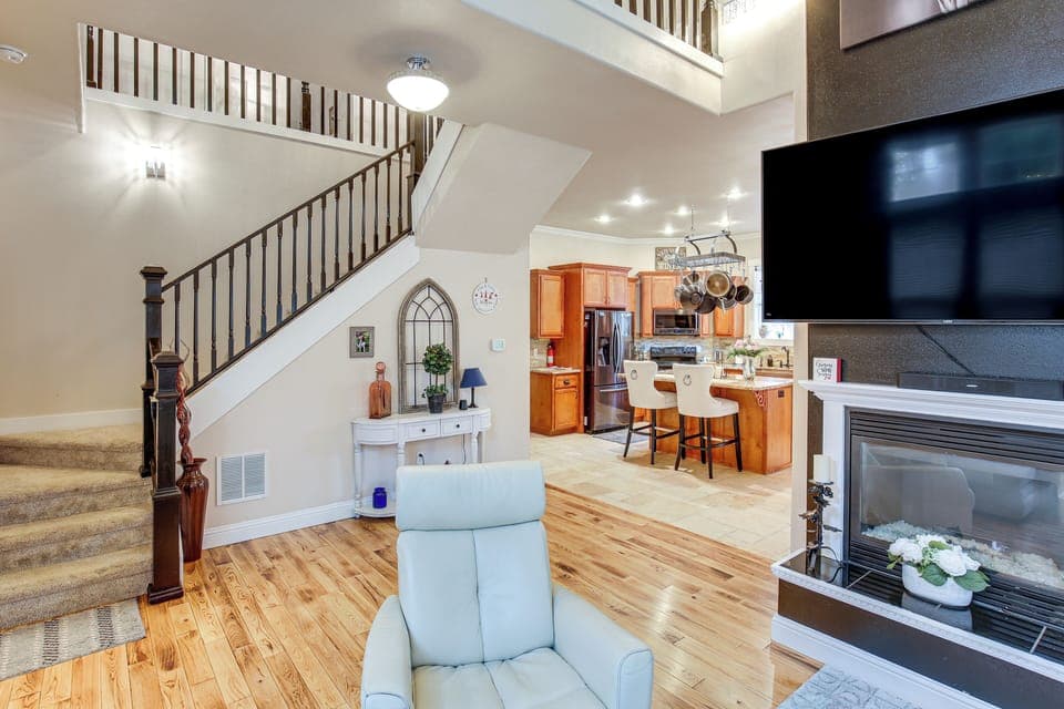 Eugene Vacation Rental | 3BR | 2.5BA | 2,042 Sq Ft | Stairs Required