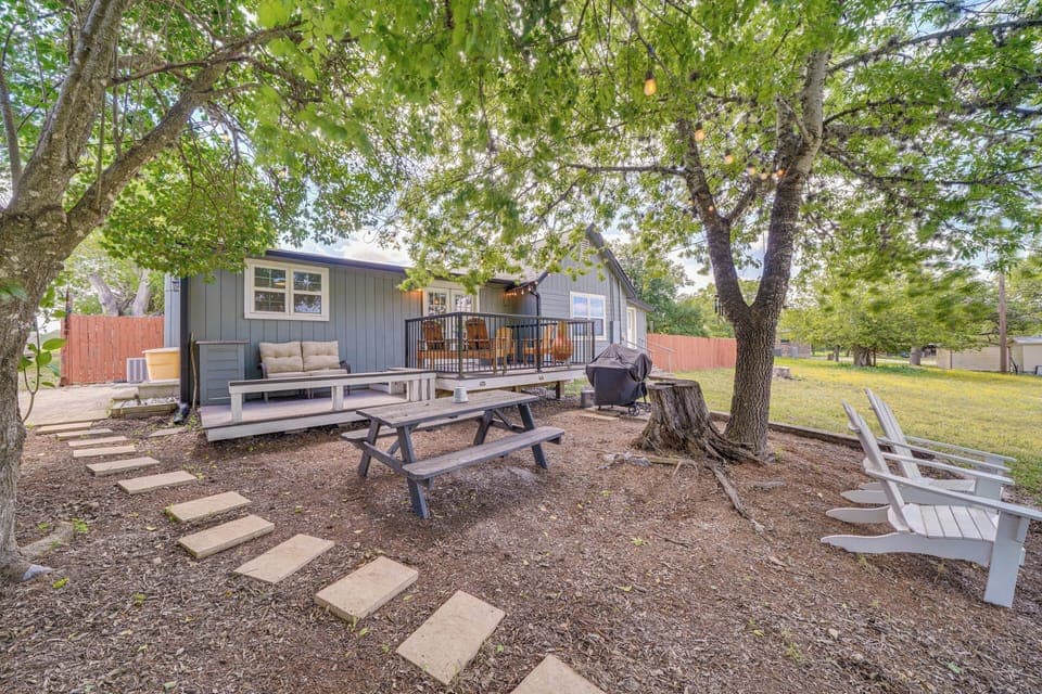 Medina Vacation Rental | 2BR | 1BA | 1,296 Sq Ft | Step-Free Access