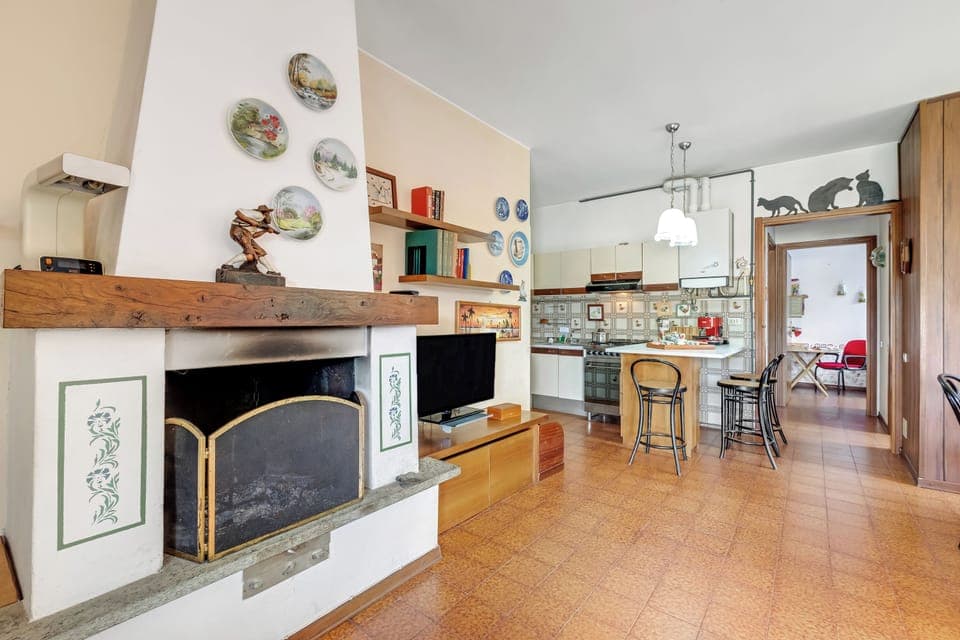 Kitchen and dining area
