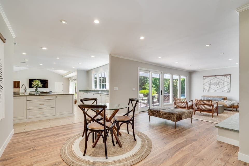 Breakfast Nook