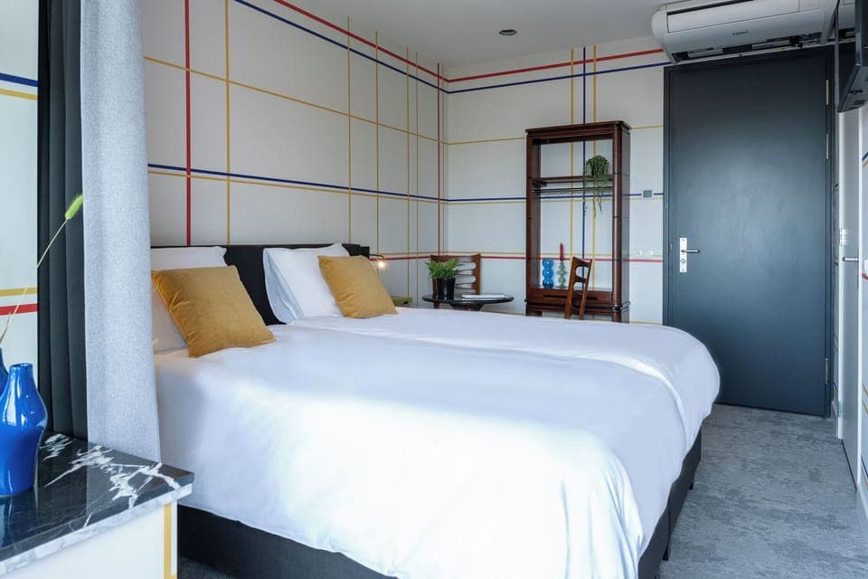 "Geniet van een verblijf in Hotel Centrum Tilburg – perfect voor een betaalbare overnachting in een studio appartement vlakbij de Efteling en Safaripark Beekse Bergen!