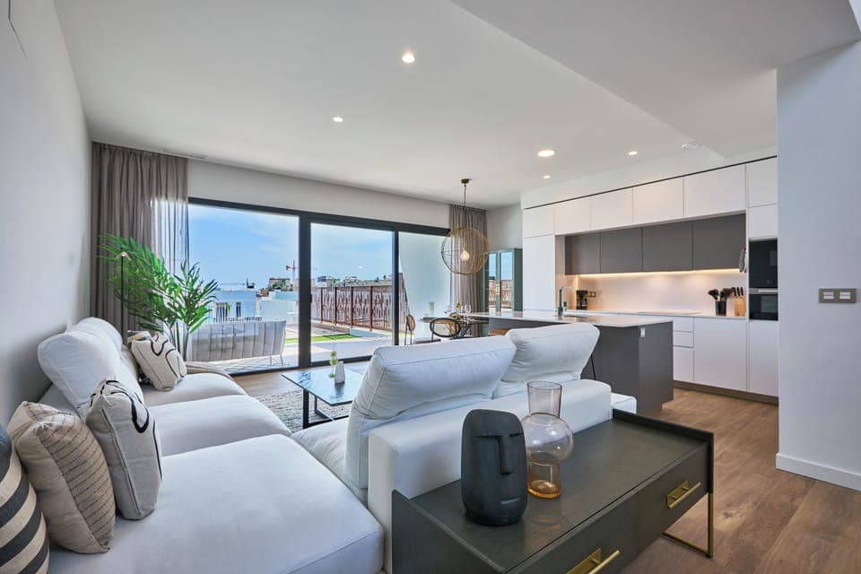 549b3093-e6b3-4b34-b0c6-0bb6c18e1424