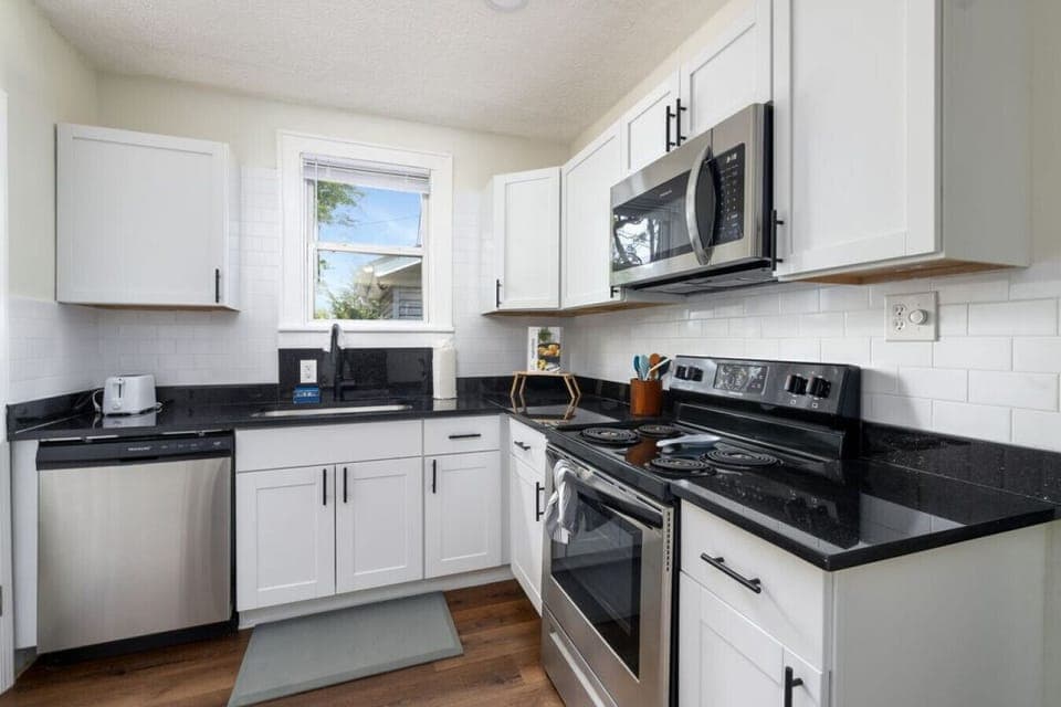 Fully Furnished Kitchen